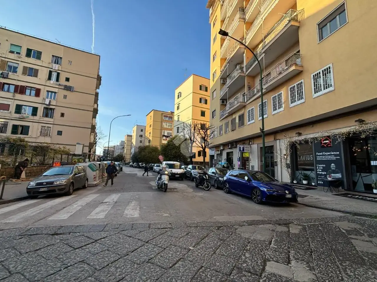 Negozio in Via Simone Martini 2, Napoli, {3} - Foto 1