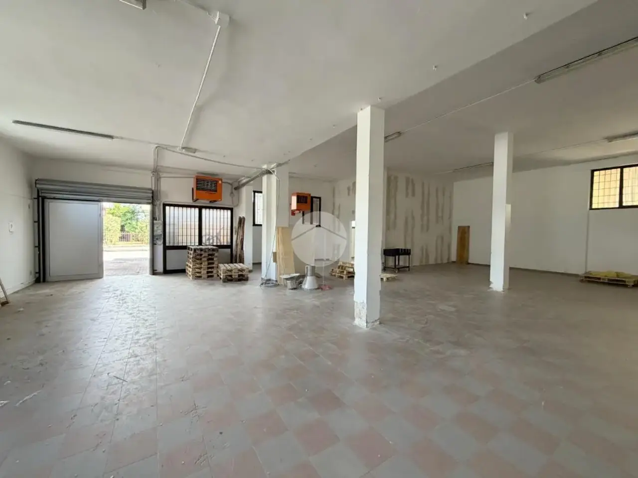 Magazzino in Via della Noce 48, Brescia, {3} - Foto 1