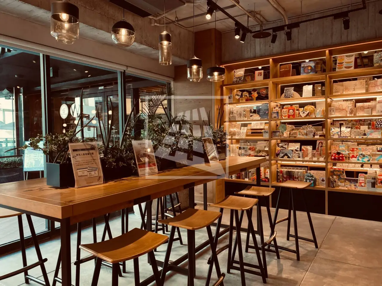 Negozio in Via Luciano Fornaciari 3, Reggio Emilia, {3} - Foto 1