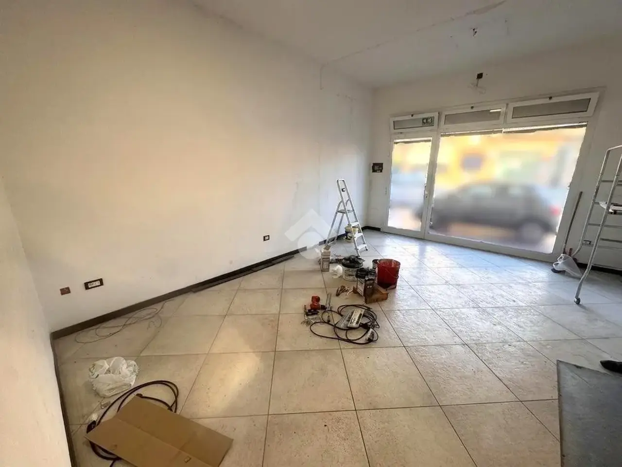 Negozio in Via Armistizio 184, Padova, {3} - Foto 2