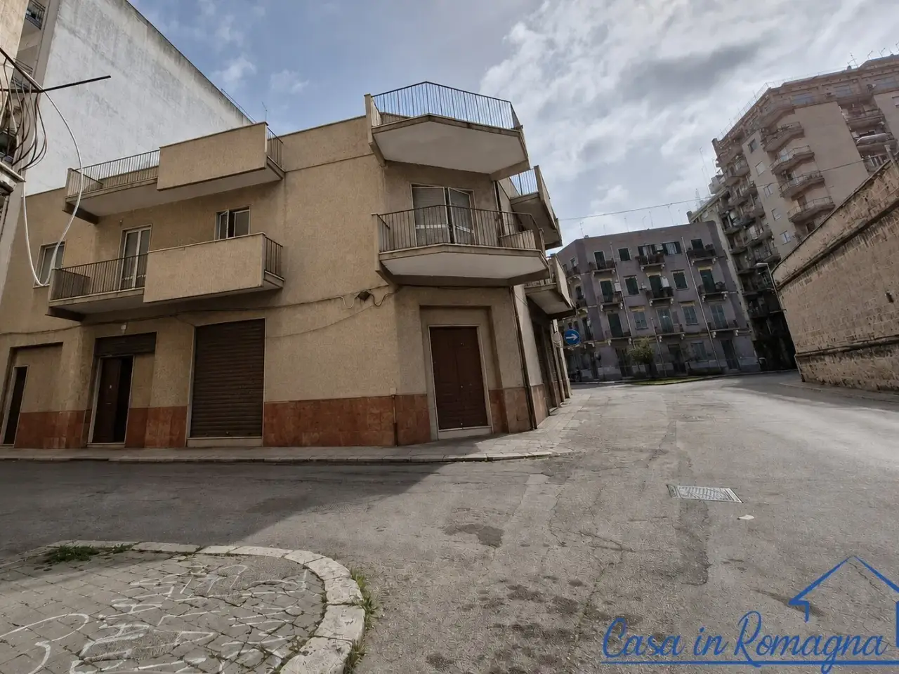 Palazzina commerciale in Via Masdea 2, Taranto, {3} - Foto 1