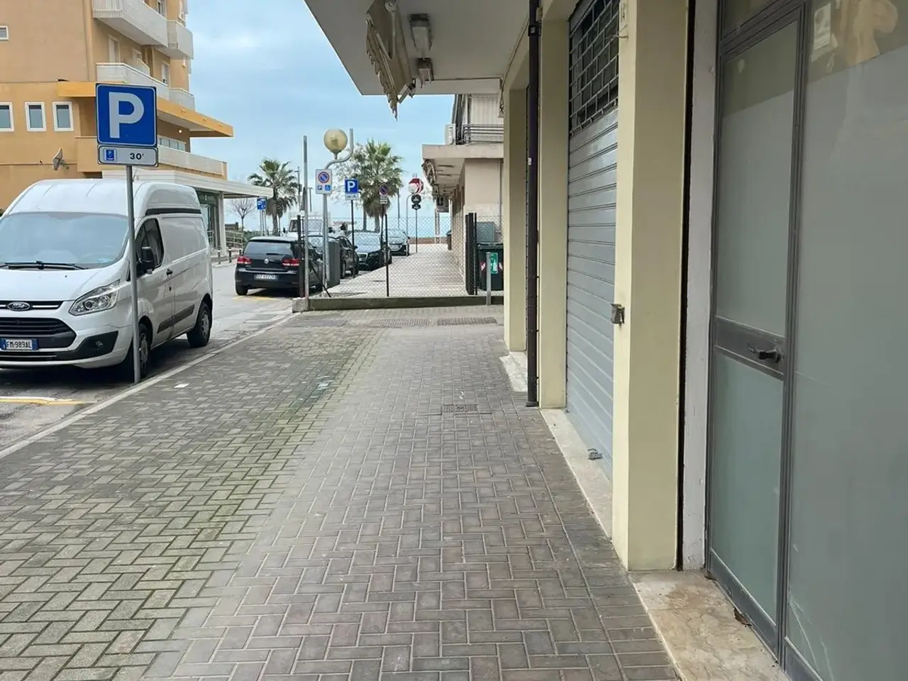 Negozio in Via Palotta, Rimini, {3} - Foto 1