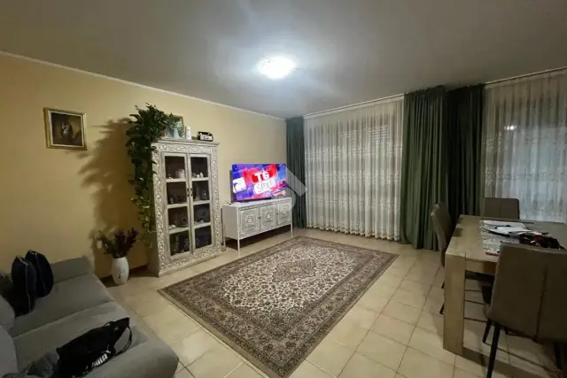 3-room flat in Via Innocenzo XII 94, Ariccia - Photo 1