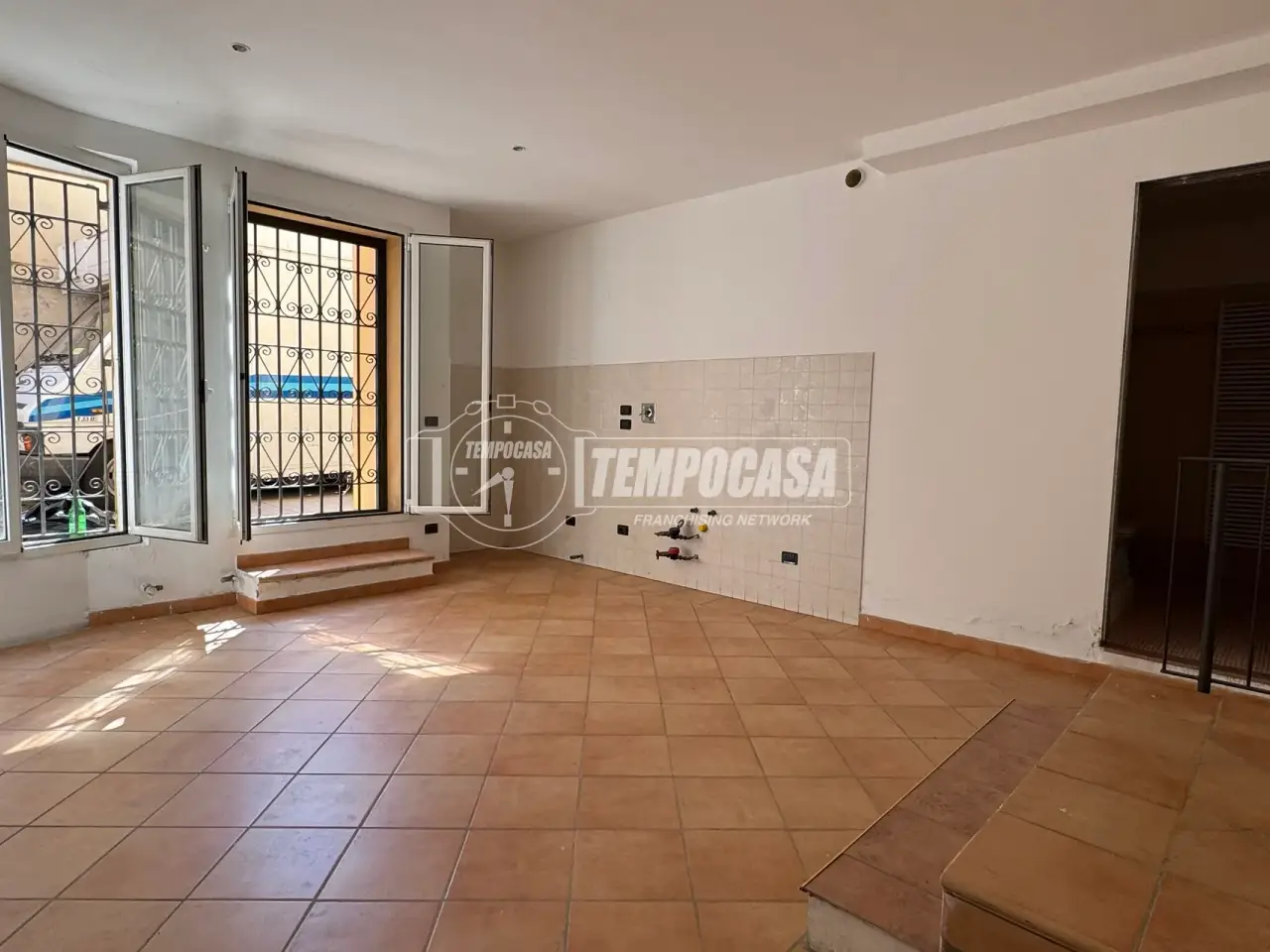 Magazzino in Via San Donato, Bologna, {3} - Foto 1