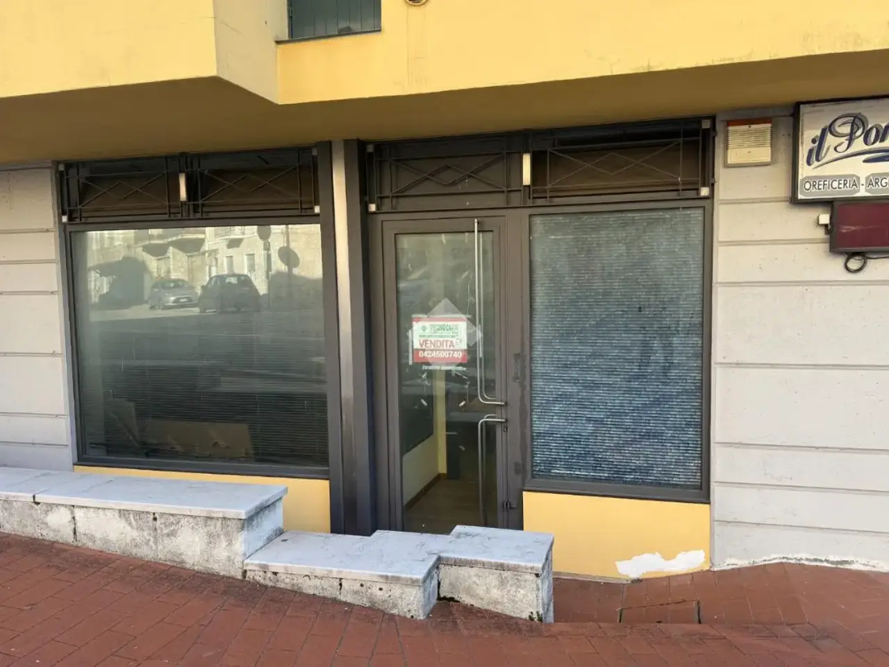 Negozio in Via Sioggio 30, Lugo Di Vicenza, {3} - Foto 2