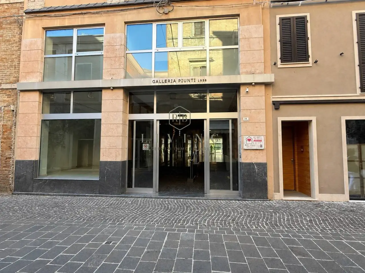 Ufficio in Via XX Settembre 34, San Benedetto Del Tronto, {3} - Foto 1