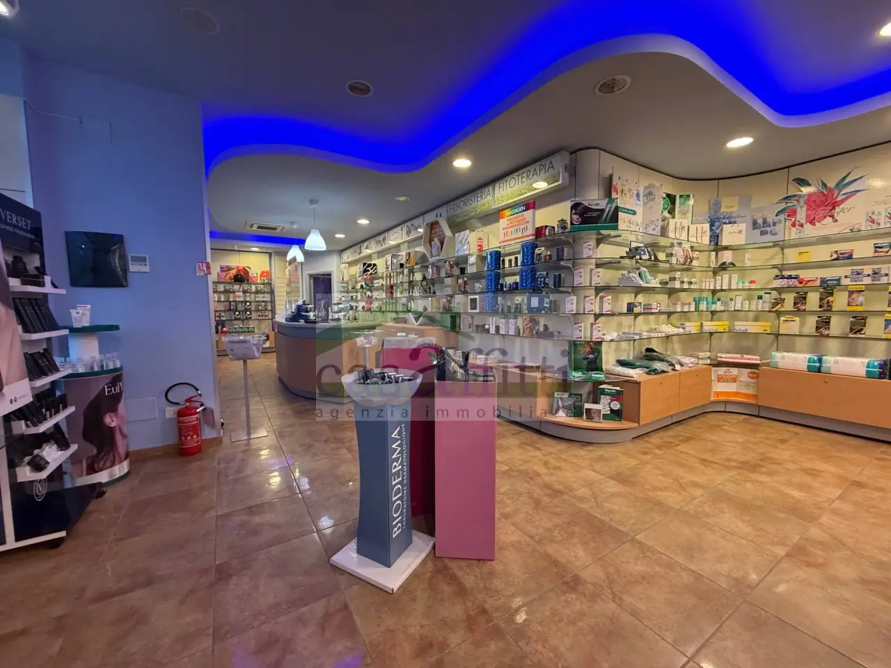 Esercizio commerciale in Via Papa Giovanni Paolo II 7, Chieti, {3} - Foto 1