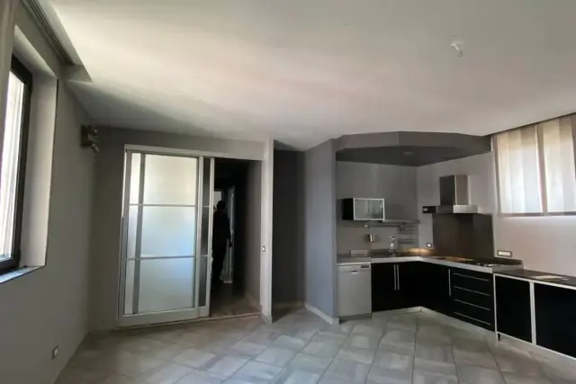 4-room flat in {3}, - Photo 1