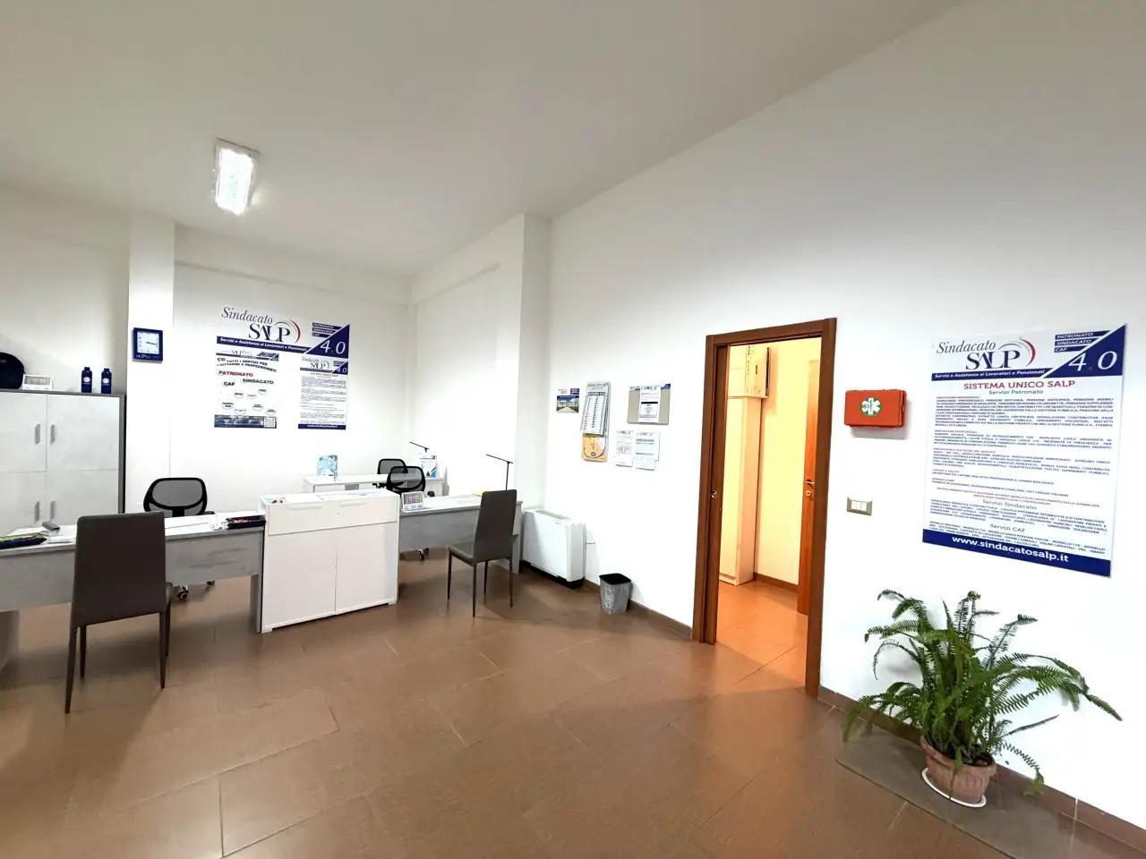 Ufficio in Via Salvatore Moccia  2, Avellino, {3} - Foto 2