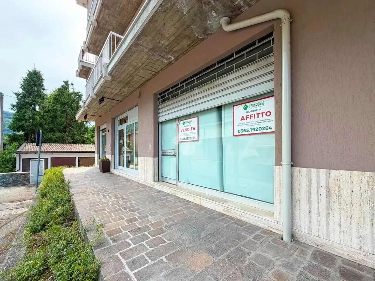 Negozio in Viale Guglielmo Marconi 11, Vestone, {3} - Foto 1