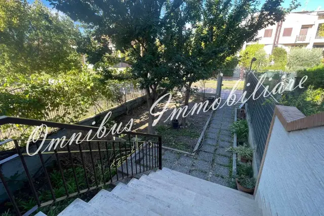 Terraced house in Via Giuseppe La Torre, Foggia - Photo 1