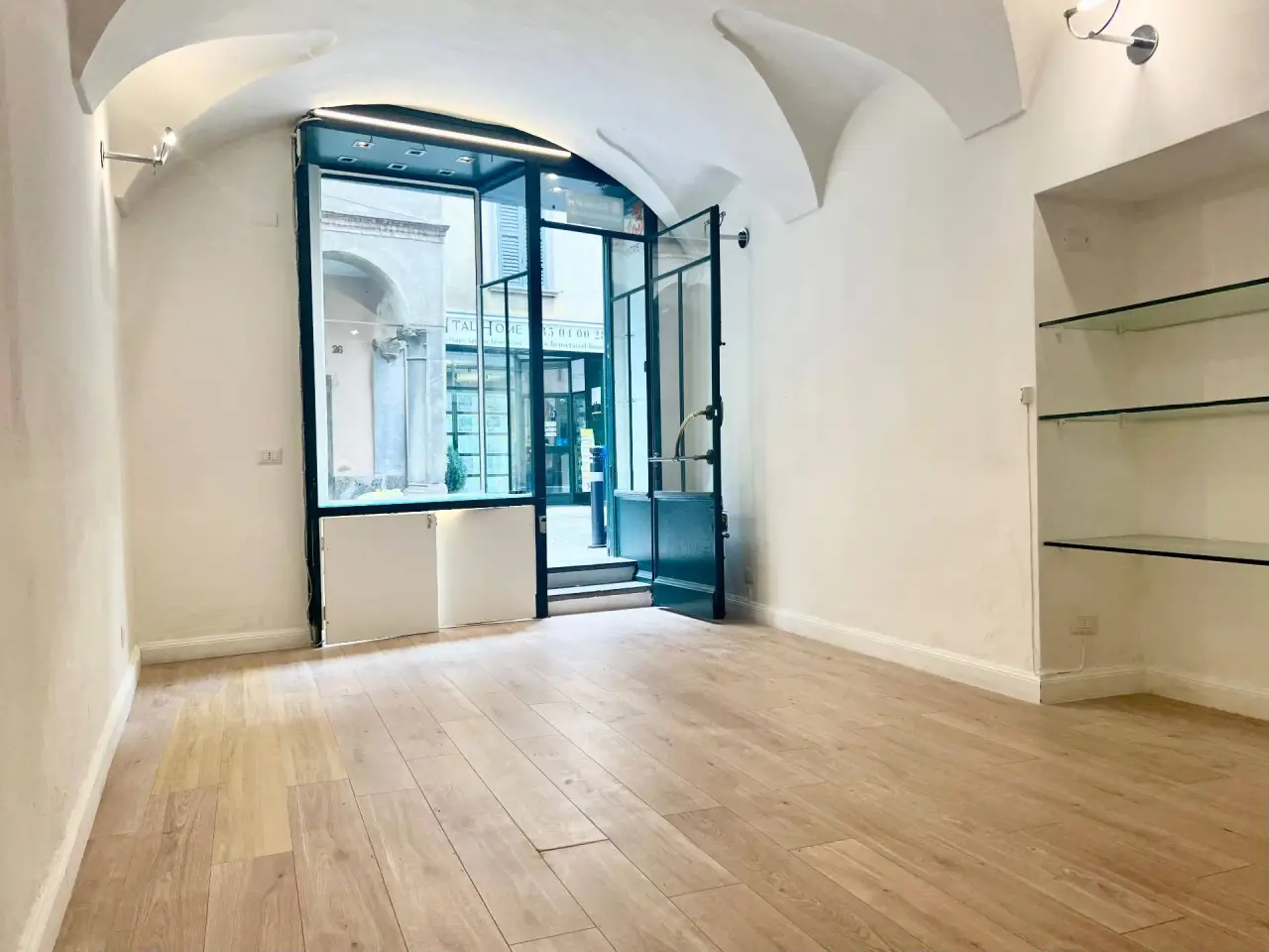 Negozio in Via Broseta 13/a, Bergamo, {3} - Foto 1