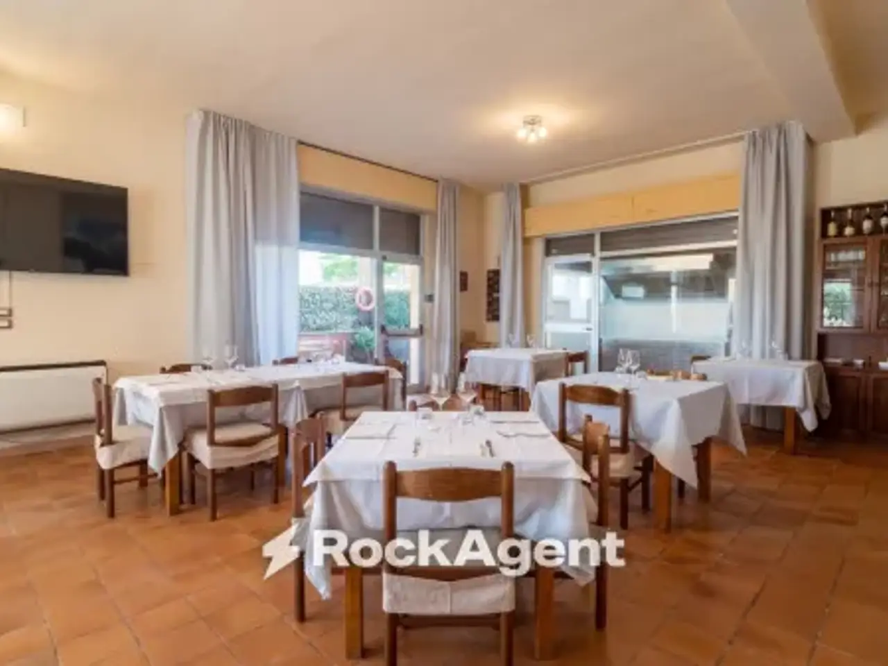 Ristorante in , Sant'Omero, {3} - Foto 1