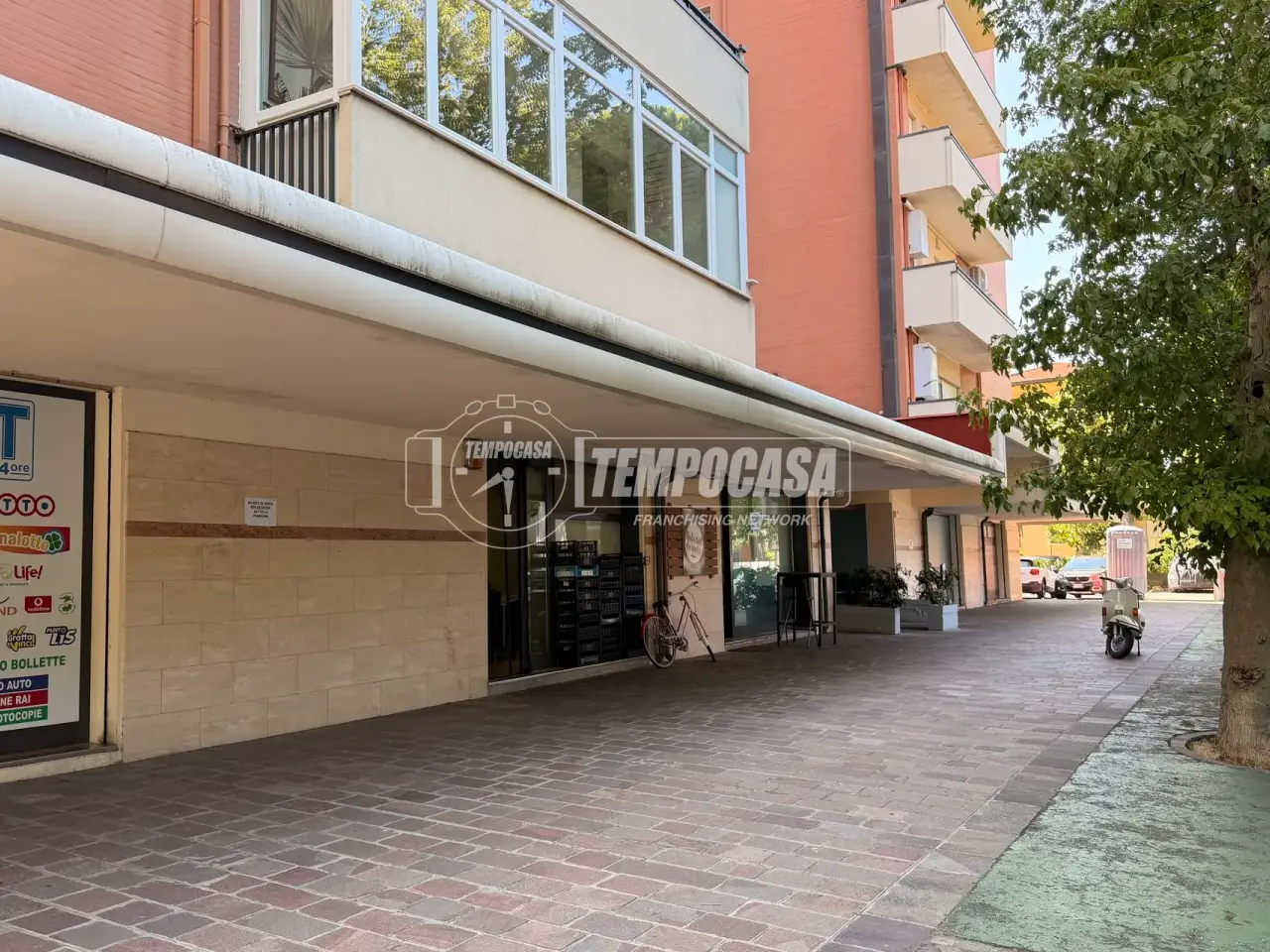 Negozio in Viale Buozzi, Riccione, {3} - Foto 2