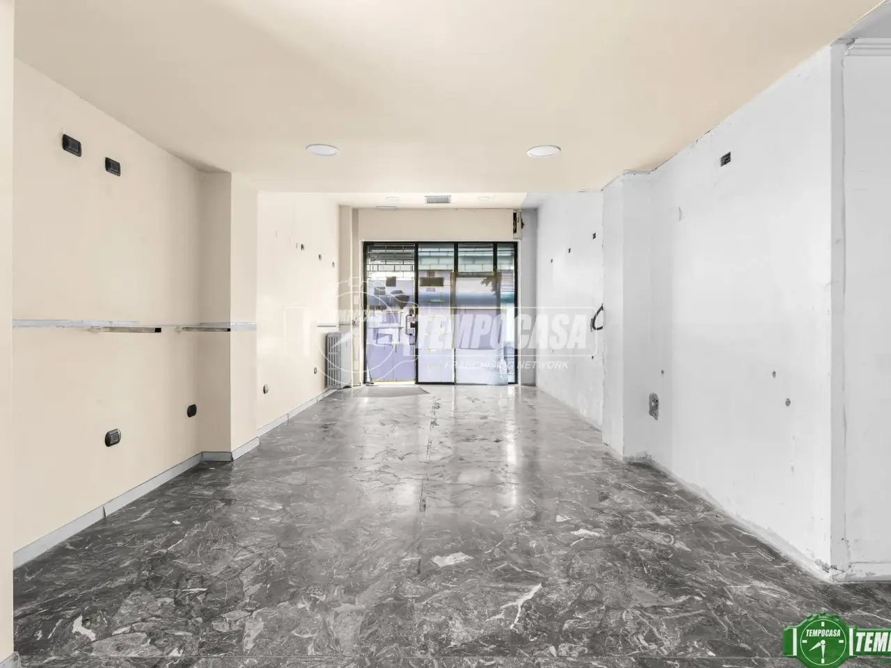 Negozio in Corso di Porta Nuova 46, Milano, {3} - Foto 1