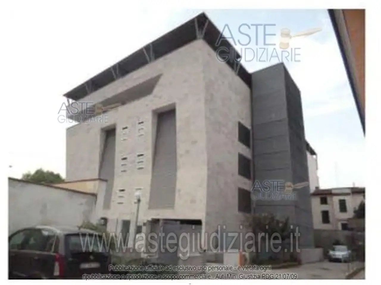 Garage in Via Curtatone 69 Angolo Via Oberdan 2 69, Prato, {3} - Foto 1