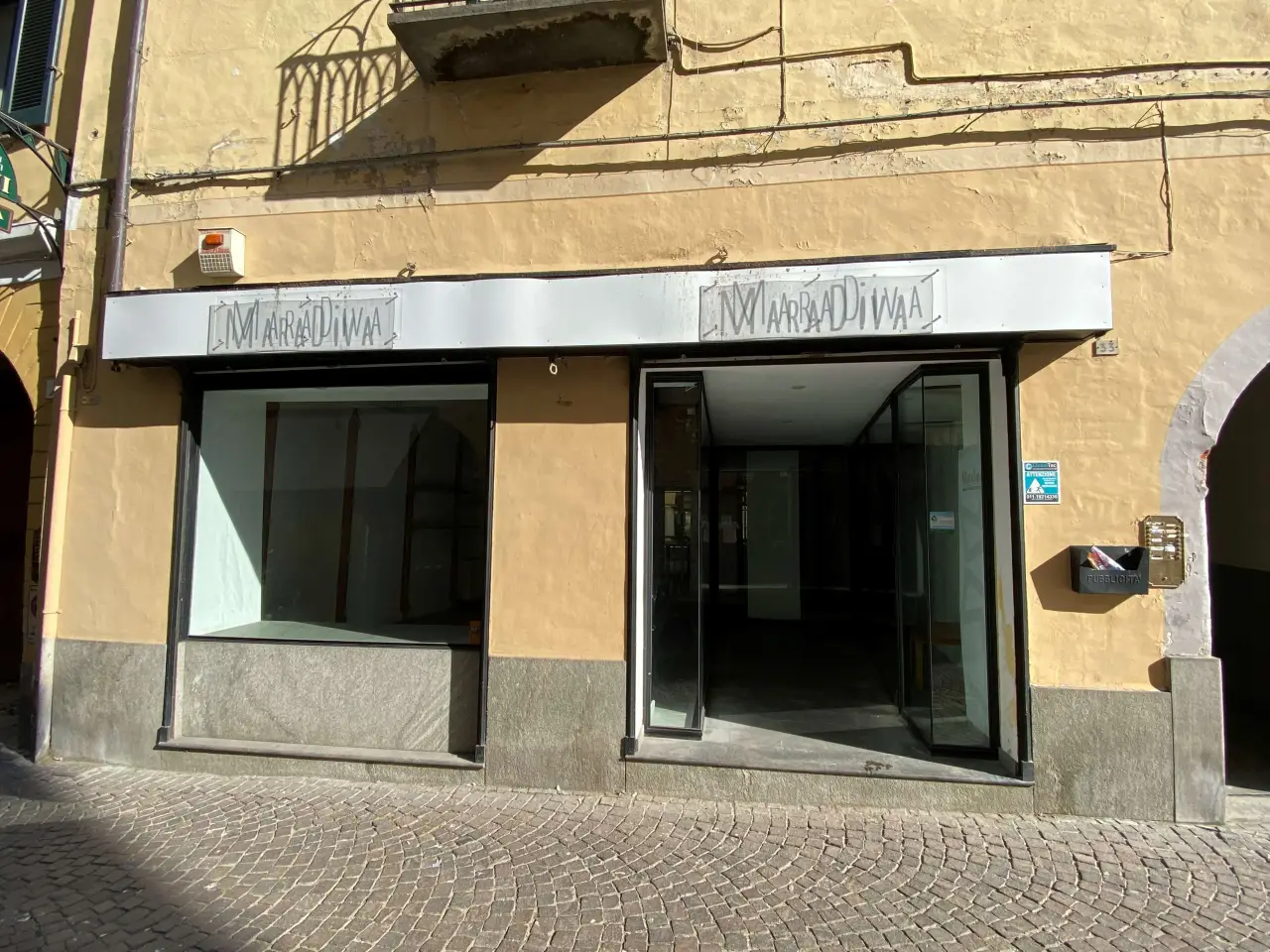 Negozio in Duomo 35, Pinerolo, {3} - Foto 1