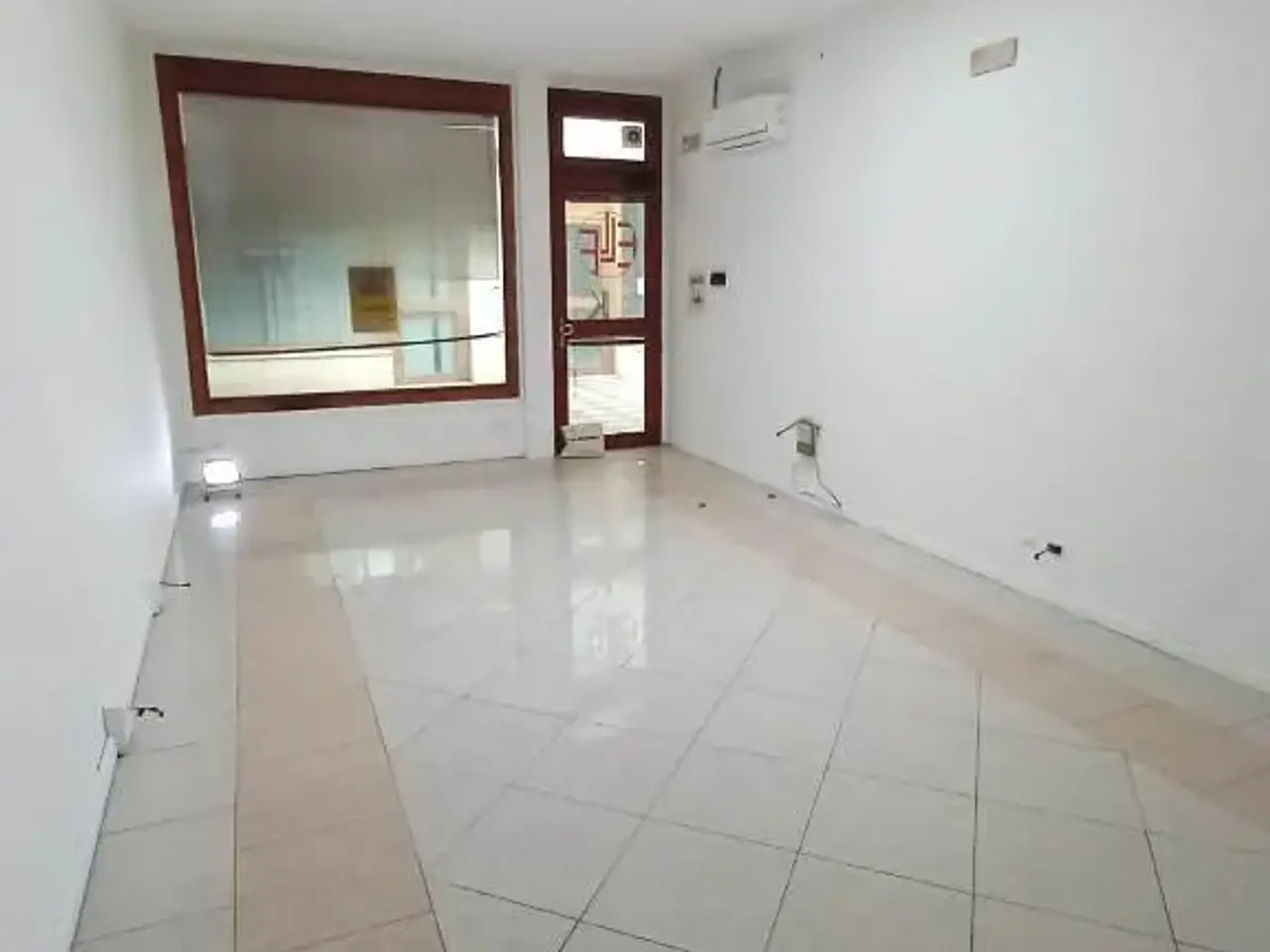 Negozio in , Rovigo, {3} - Foto 1