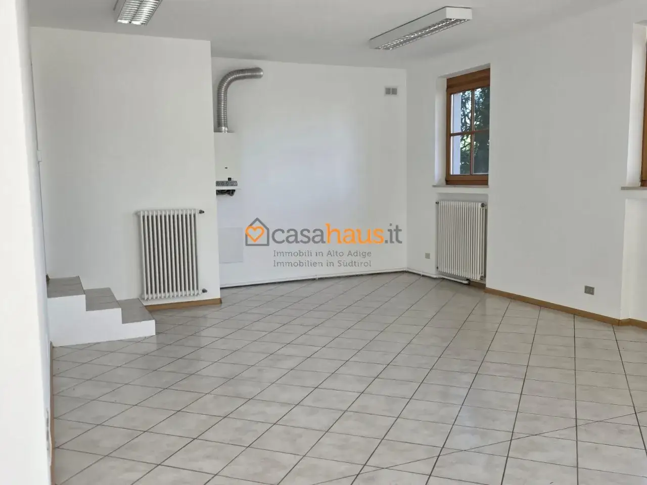 Negozio in , Ora, {3} - Foto 2