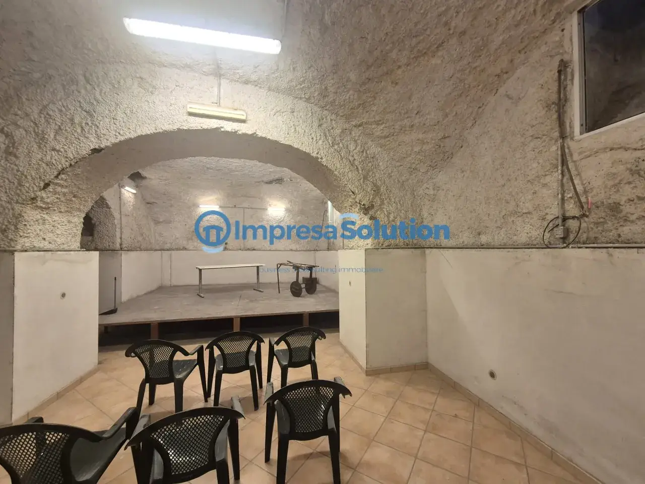 Magazzino in Via Dalbono, Portici, {3} - Foto 1