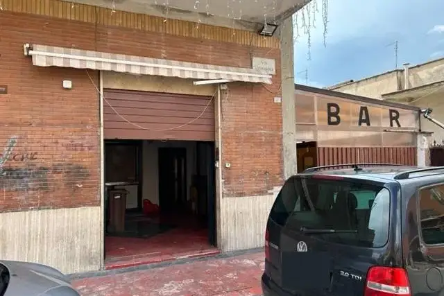 Geschäft in Via Lombardia 27, Guidonia Montecelio - Foto 1