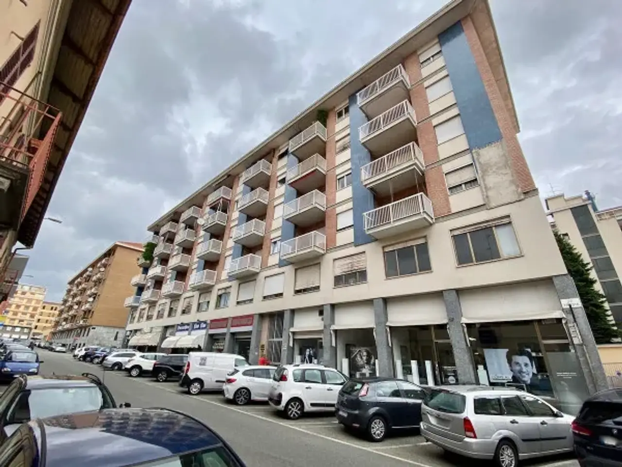Negozio in Via Trieste 13h, Biella, {3} - Foto 2