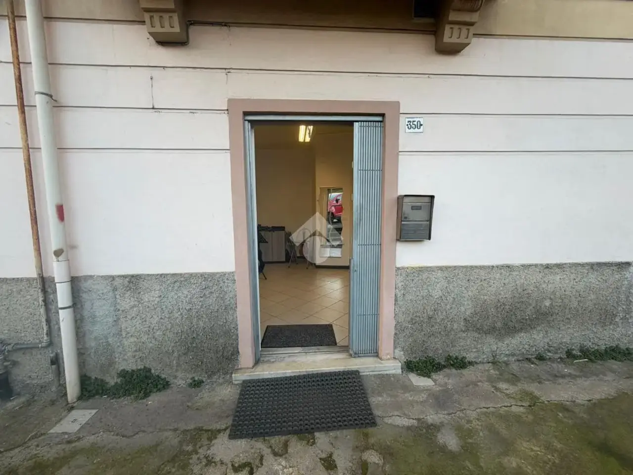 Negozio in Via Sarzana 350, La Spezia, {3} - Foto 2