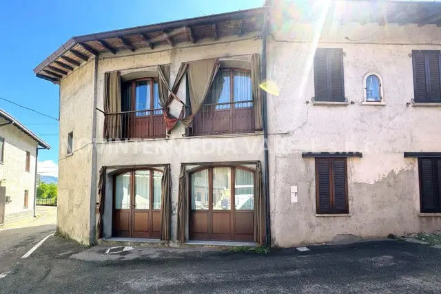 Einfamilienhaus in Via XXV Aprile, Travedona-Monate - Foto 1