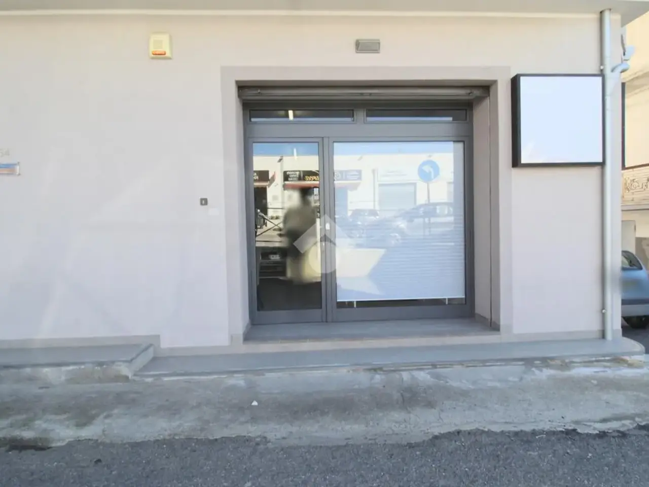 Negozio in Via Tommaso Campanella 54, Isola Di Capo Rizzuto, {3} - Foto 1
