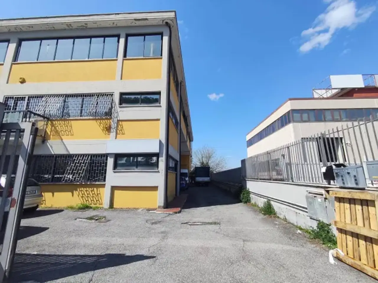 Ufficio in Via Montenero, Guidonia Montecelio, {3} - Foto 2