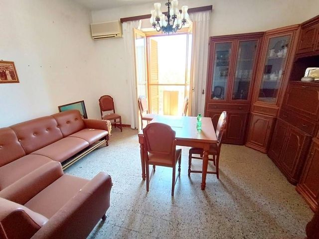 Apartament in Via Irma Bandiera, Carbonia - Photo 1