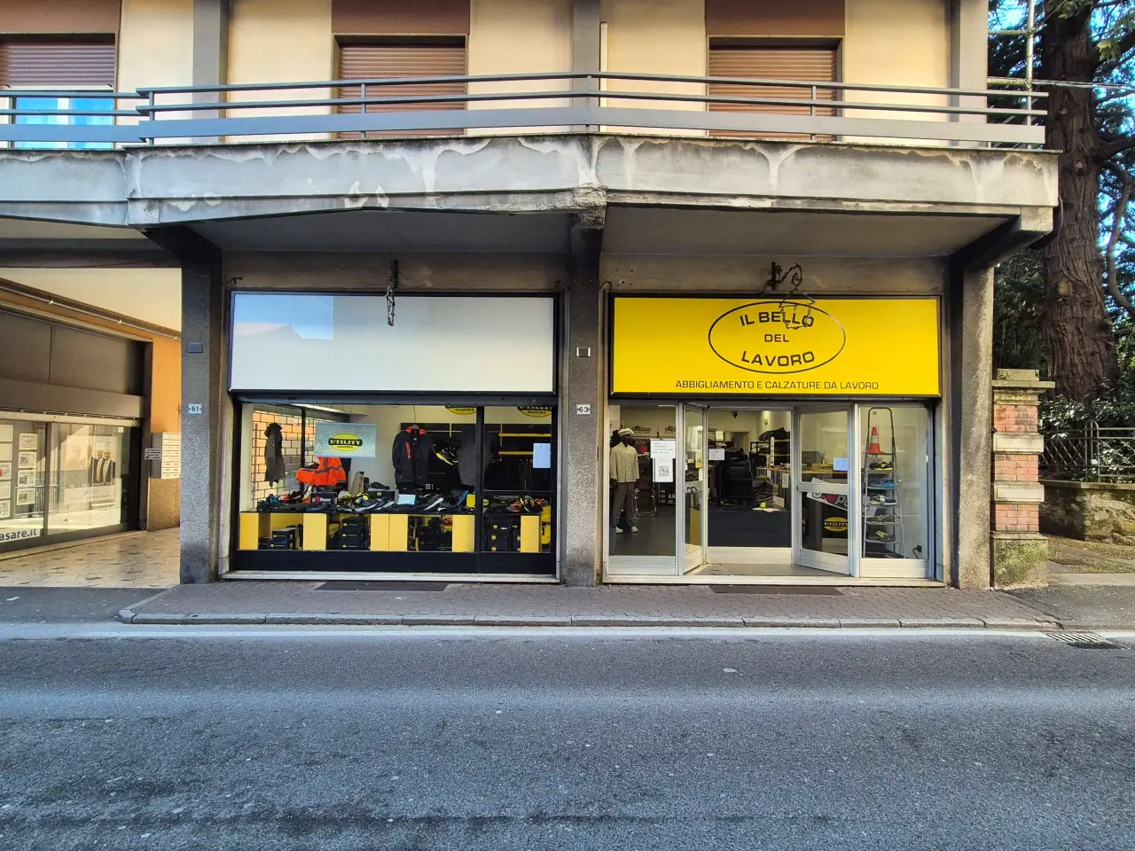 Abbigliamento in Via Vittorio Emanuele 63, Olgiate Comasco, {3} - Foto 2