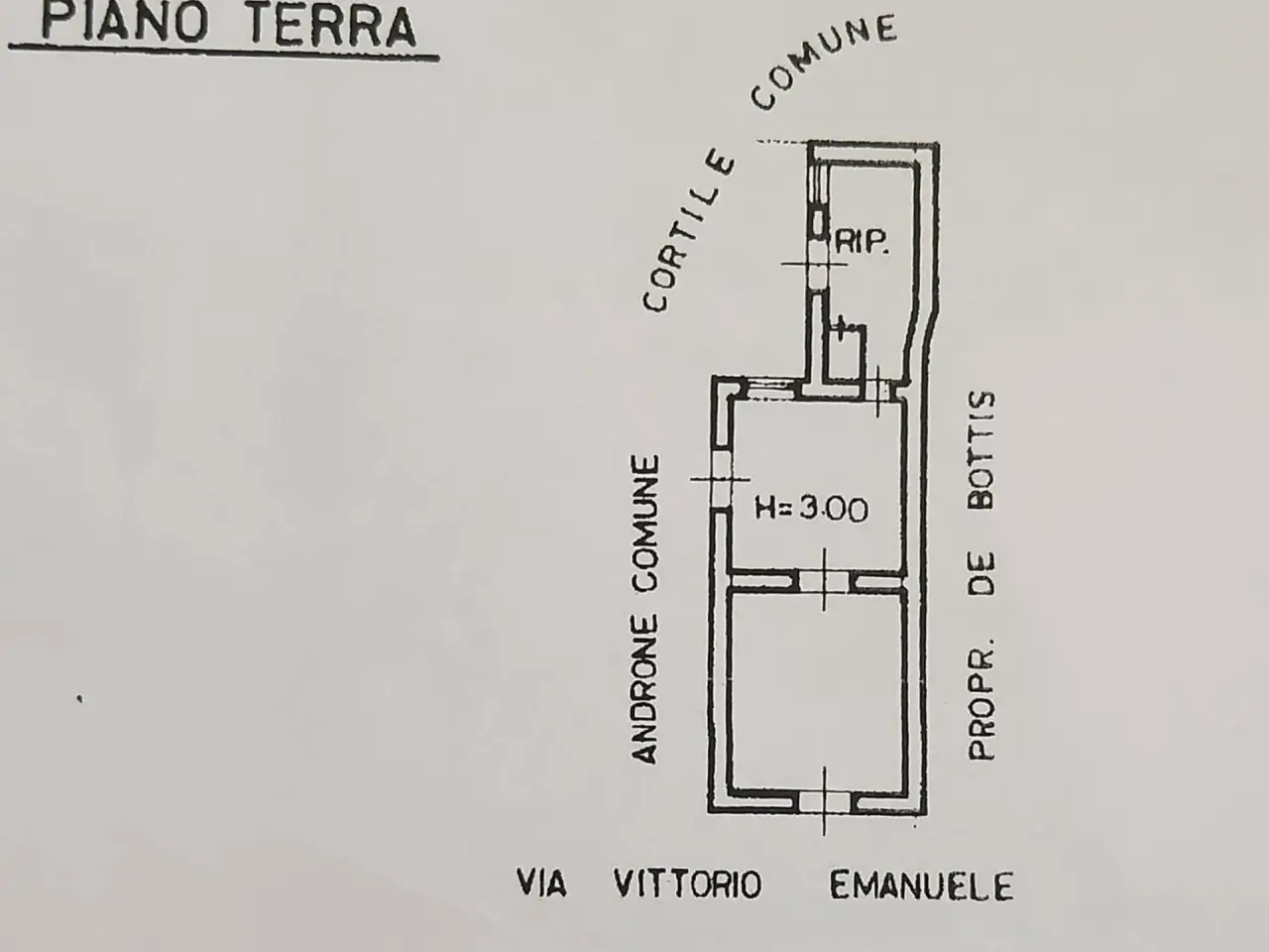 Negozio in Via Antonio Gramsci 73, Santa Maria Capua Vetere, {3} - Planimetria 1