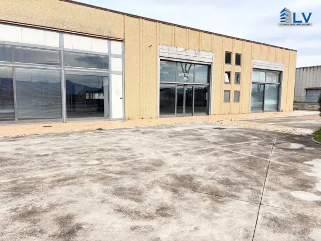Negozio in Via Casilina Sud, Km 78, Ferentino, {3} - Foto 1