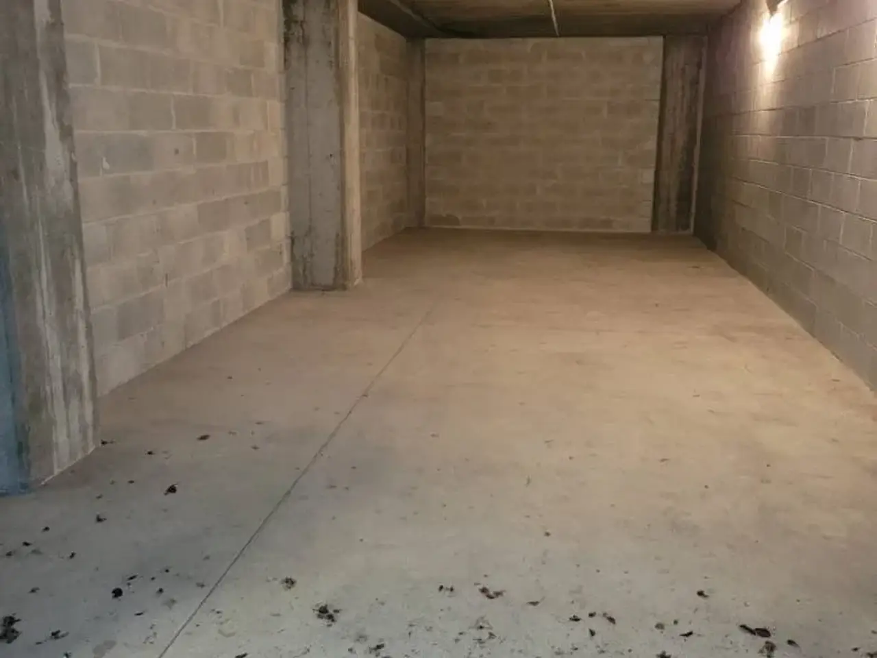 Parcheggio chiuso in
Via della Conciliazione
, Piacenza, {3} - Foto 1