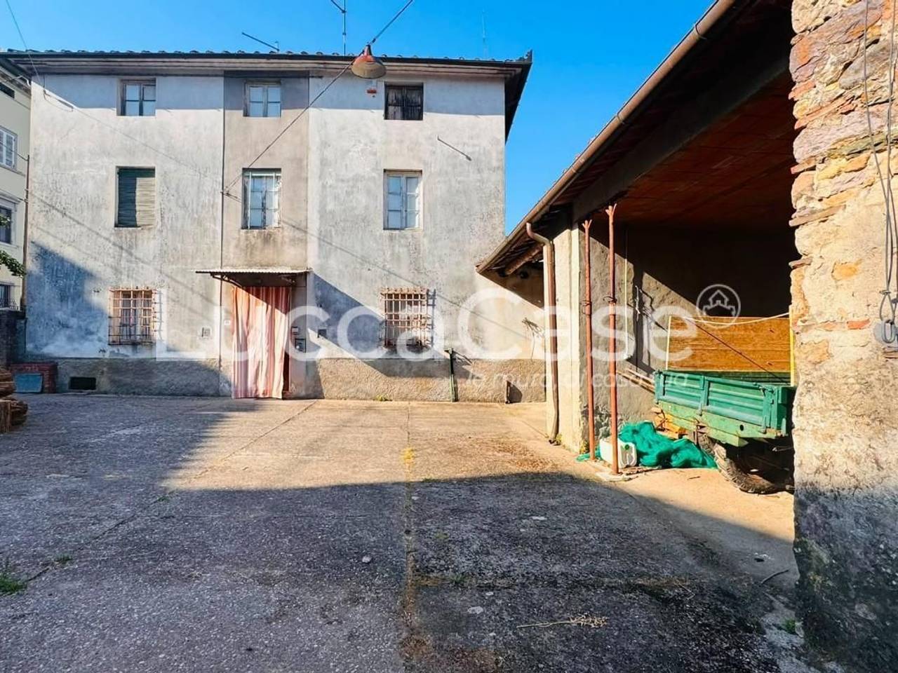casa indipendente in vendita a Capannori in zona Castelvecchio di Compito