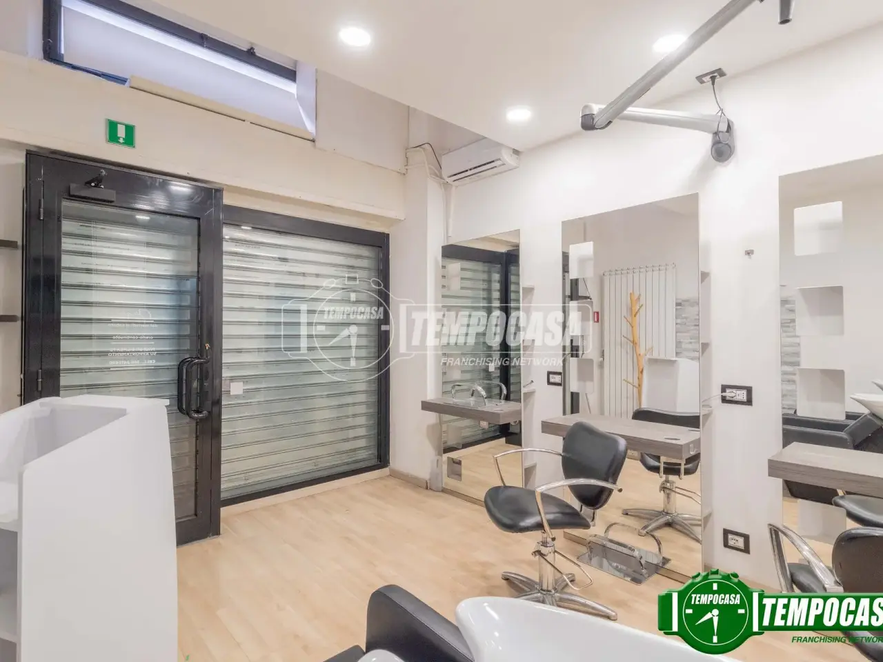Parrucchiere in Via Gioacchino Murat 8, Milano, {3} - Foto 1