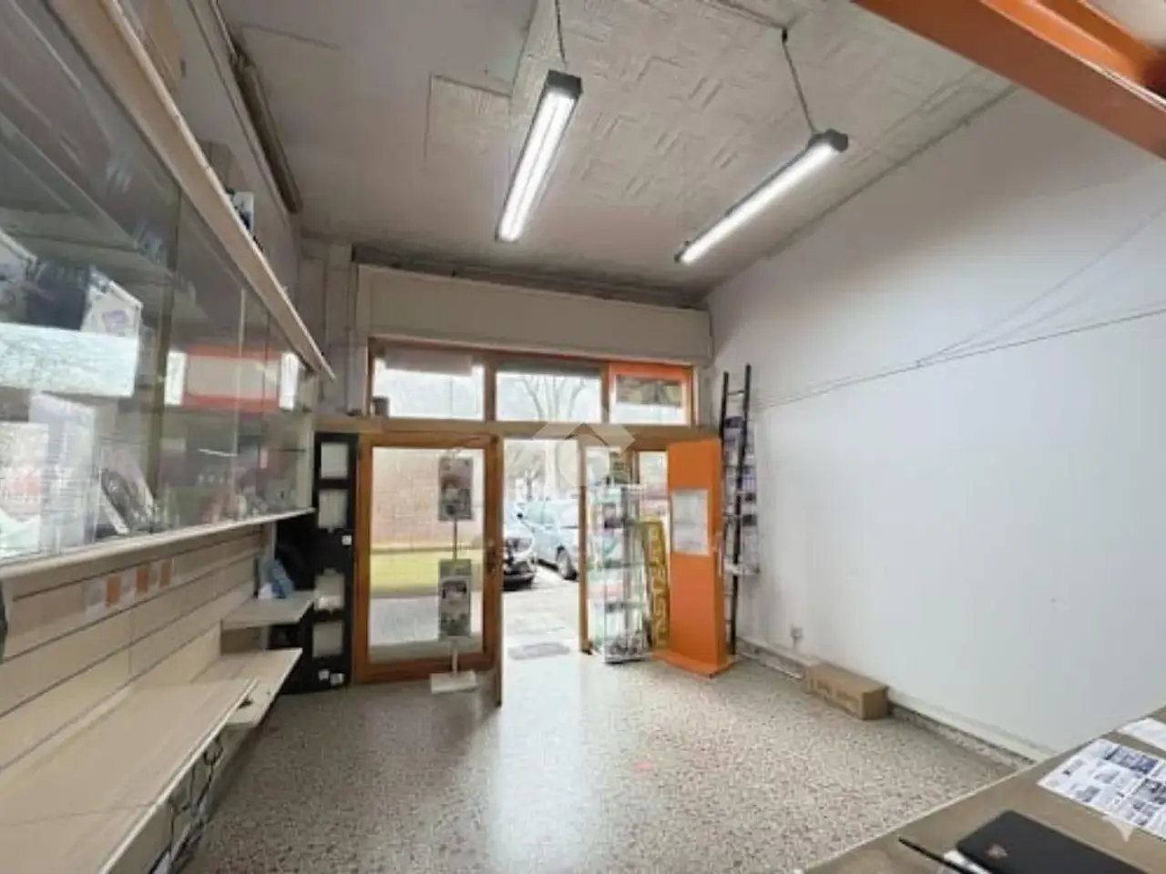Negozio in Piazza dei Gerani 31, Roma, {3} - Foto 1
