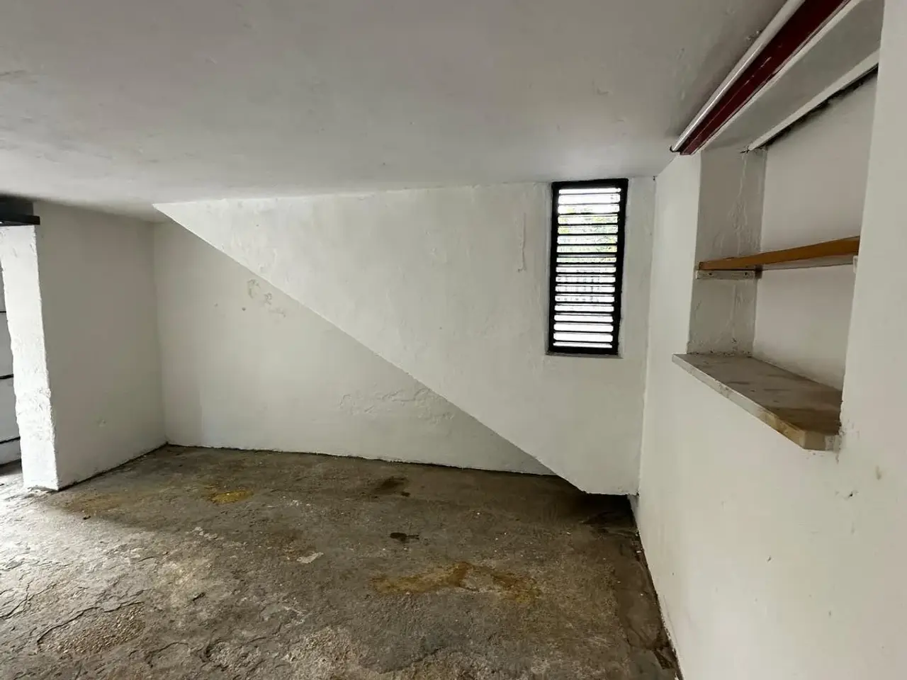 Parcheggio chiuso in Viale Maiella 23/a, Francavilla Al Mare, {3} - Foto 2