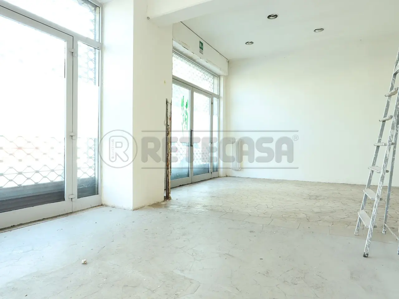Palazzina commerciale in Viale San Lazzaro 28, Vicenza, {3} - Foto 2
