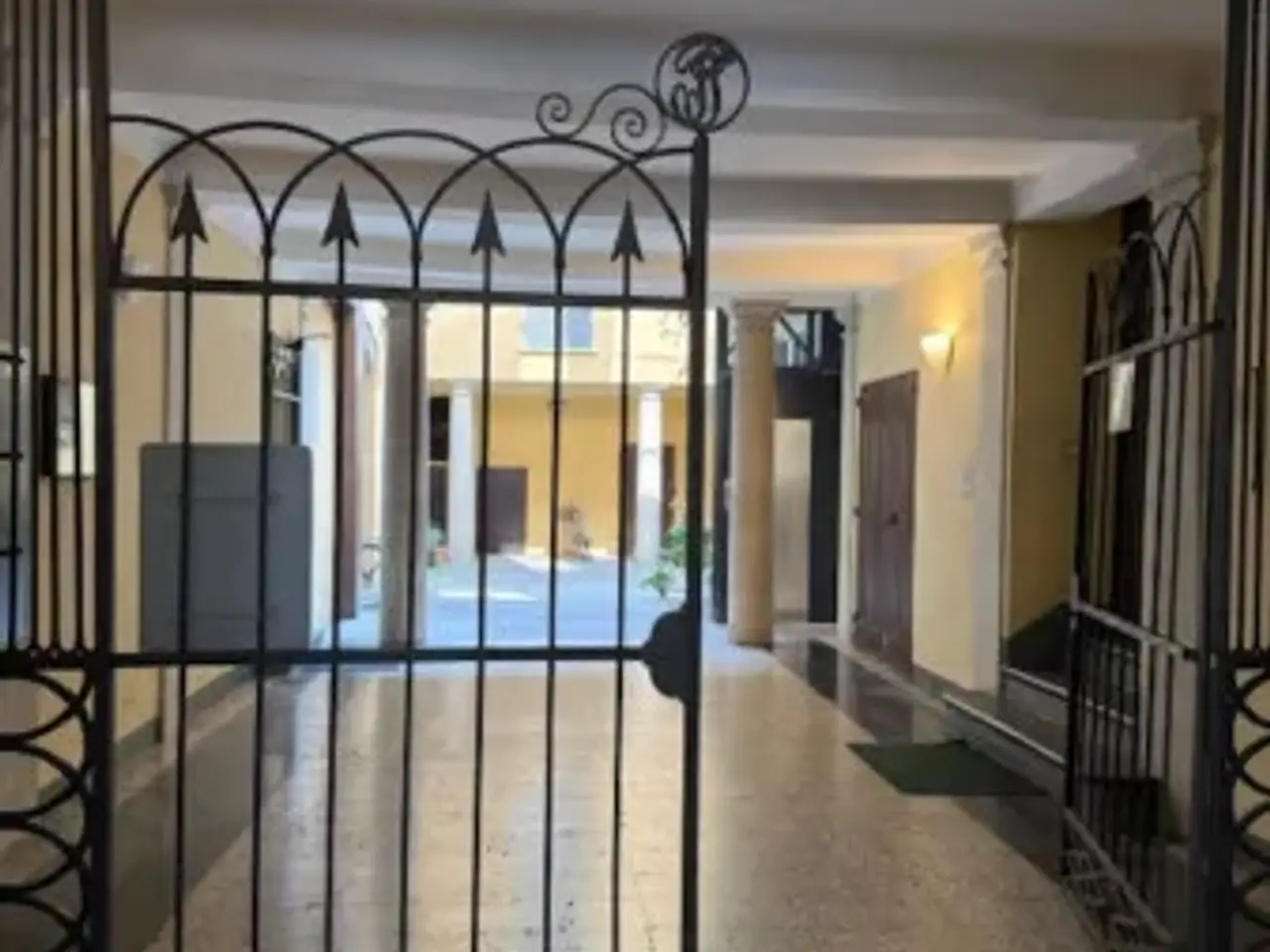 Ufficio in , Reggio Emilia, {3} - Foto 2