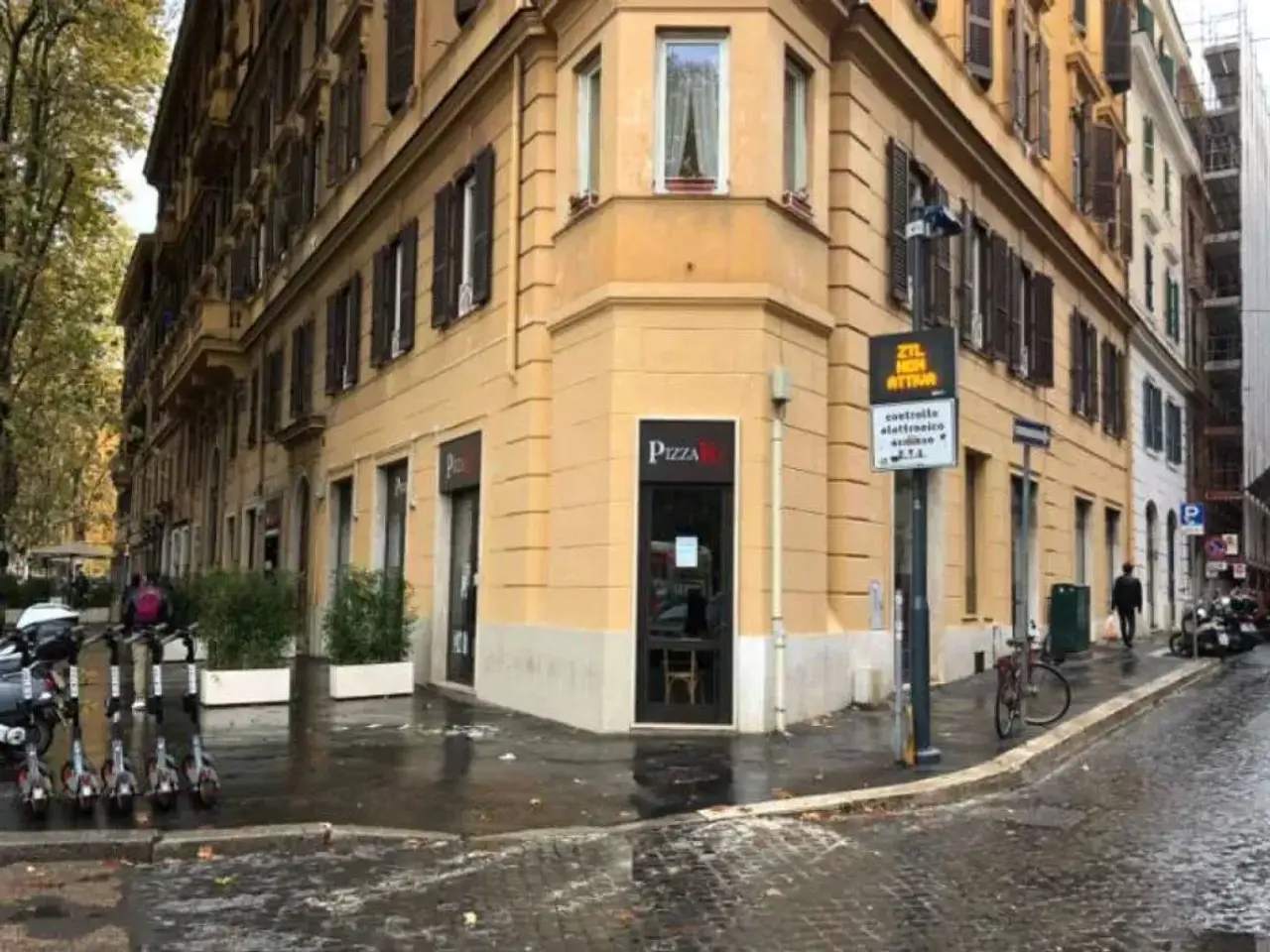 Locale commerciale in Viale di Trastevere, Roma Rm, Italia Sp01-763, Roma, {3} - Foto 2