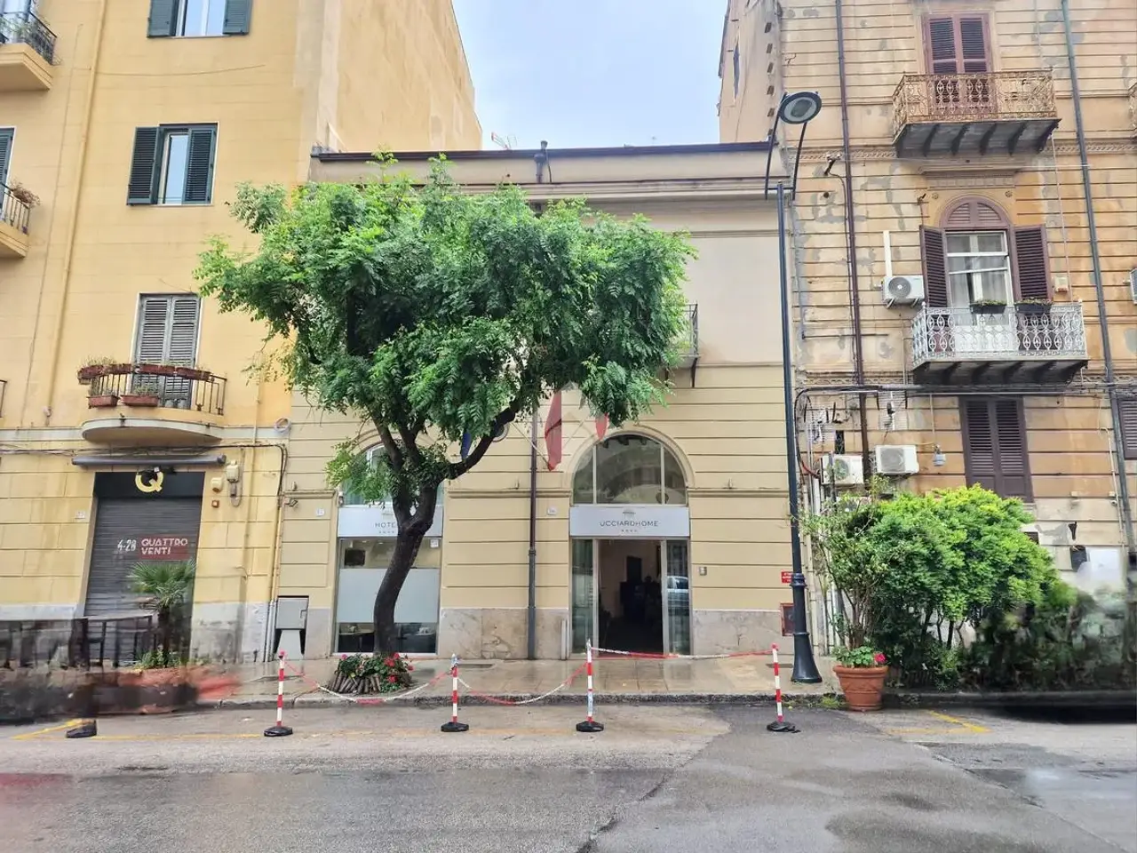 Albergo in Via Enrico Albanese 36, Palermo, {3} - Foto 1