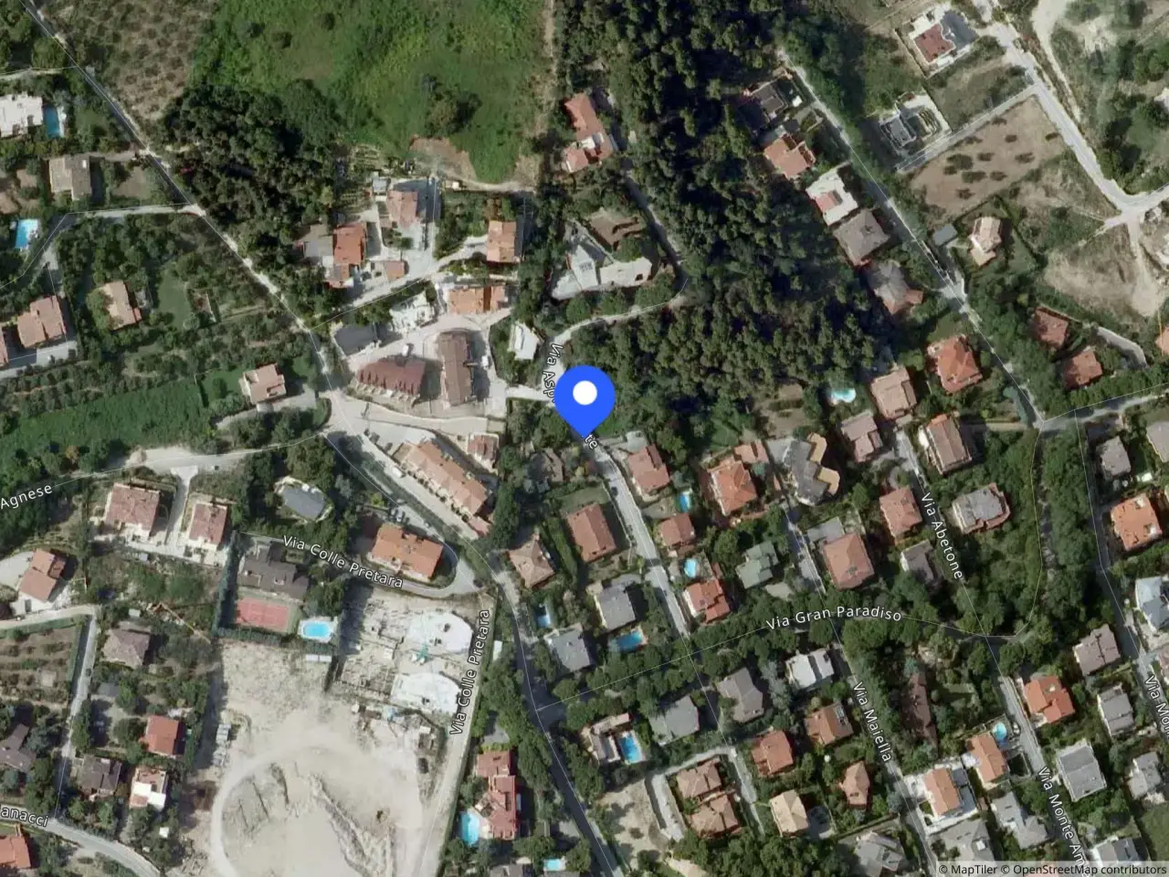 Autorimessa in Via Aspromonte, 65015 Montesilvano Pe, Italia 65015, Montesilvano, {3} - Foto 2