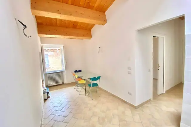 4-room flat in {3}, - Photo 1