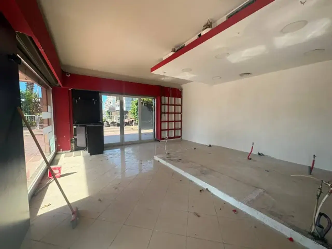 Negozio in Viale dei Tigli, Casalnuovo Di Napoli, {3} - Foto 2