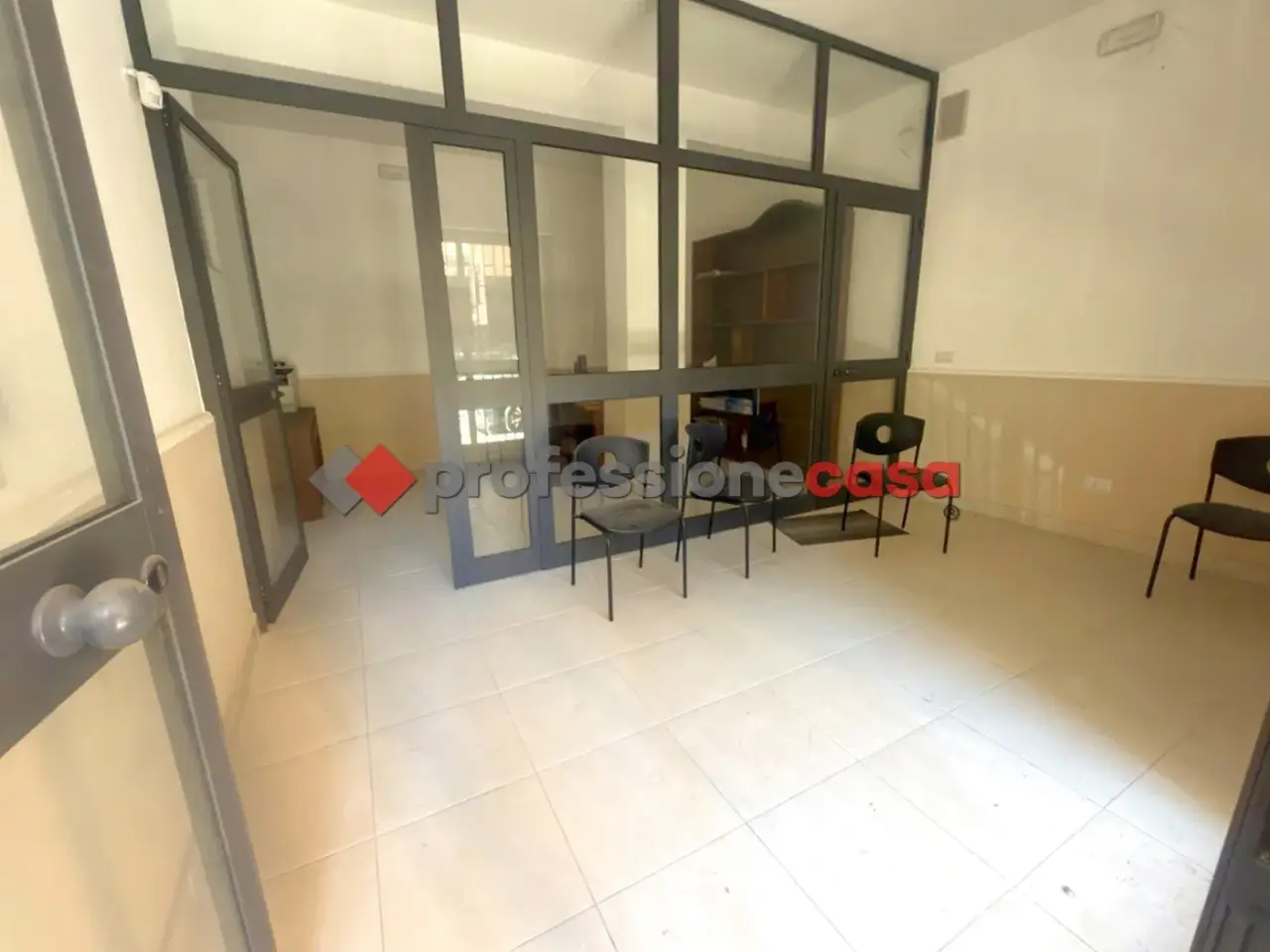 Ufficio in Via Carmelitani 49, San Giovanni La Punta, {3} - Foto 1