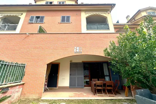 Villa in Via Natalia Ginzburg, Guidonia Montecelio - Foto 1