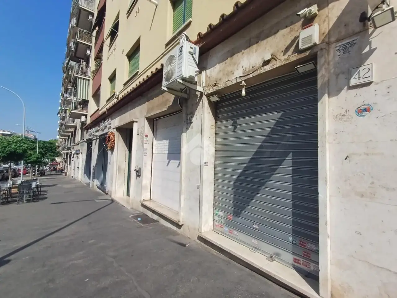 Negozio in Viale Furio Camillo 42, Roma, {3} - Foto 2