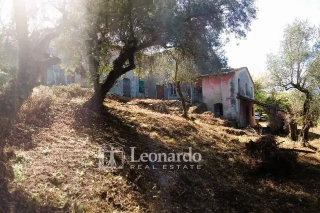 Country house or cottage in Via di Coli E Spezi, Massarosa - Photo 1